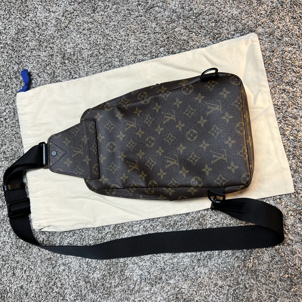 Authentic Louis Vuitton Avenue Sling Bag With Monogram Design - Picture 2 of 5